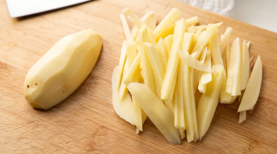 土豆别再炒着吃了，教你一个土豆的做法，降压控血糖还减肥！